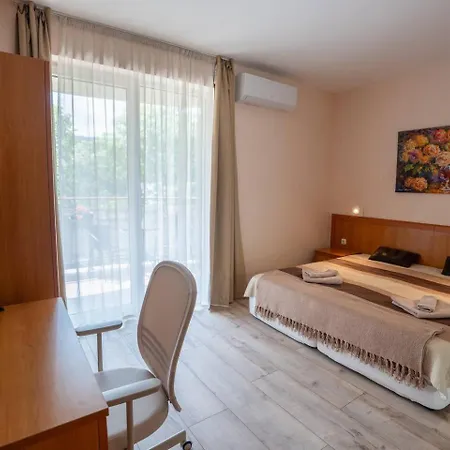 Cozy In Golden Sands Апартаменти