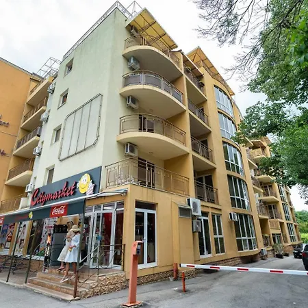 Cozy In Golden Sands Апартаменти Варна